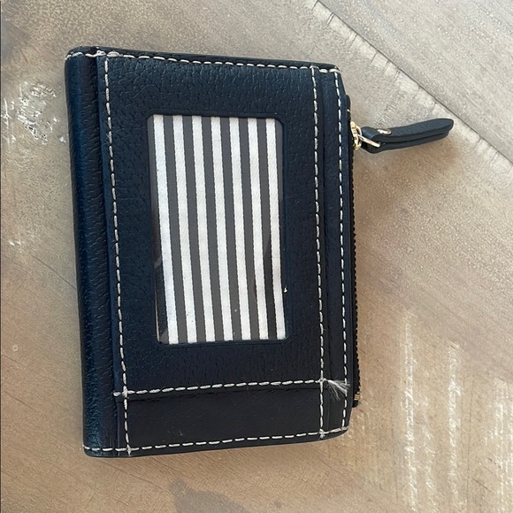 Kate Spade Black Wallet - Picture 2 of 5